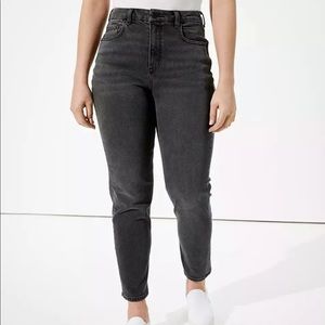 American Eagle Curvy Mom Jeans
